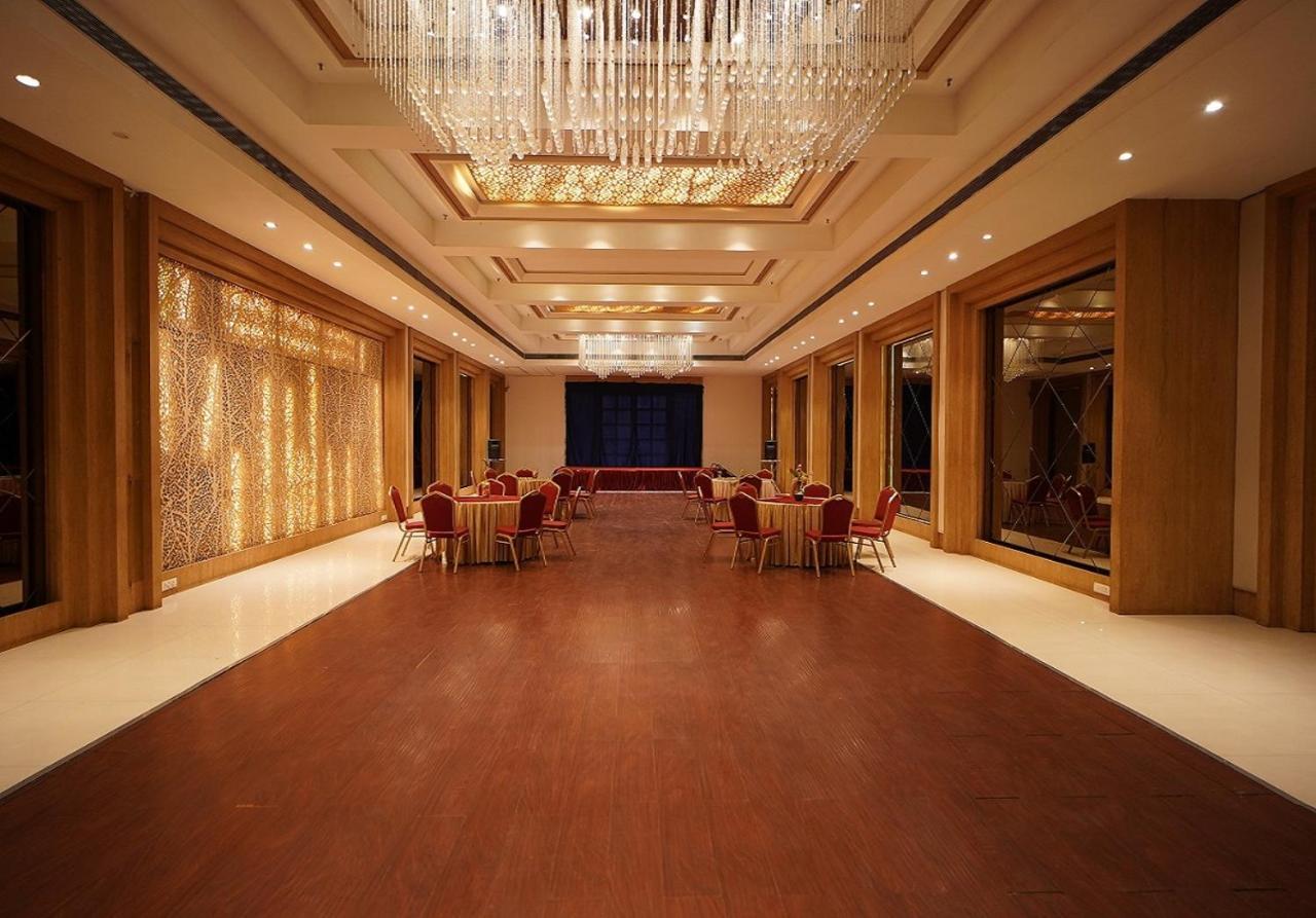 Hotel Amora - Rajnandgaon Raj Nandgaon Exteriér fotografie