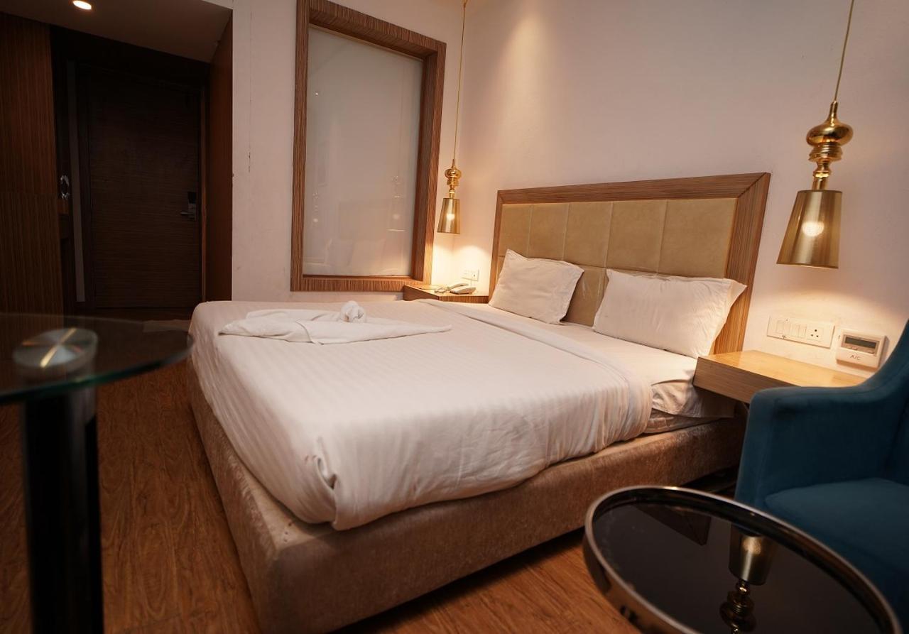Hotel Amora - Rajnandgaon Raj Nandgaon Exteriér fotografie